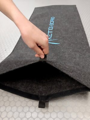 Felt cover for kitefoil board